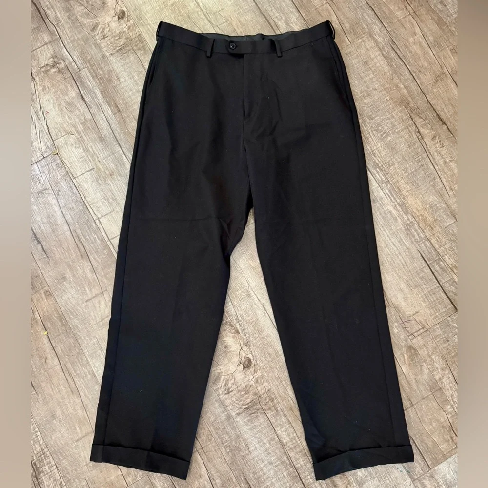 Roundtree & Yorke Men’s Black Easy Care Slacks‎ – Size 38 x 36